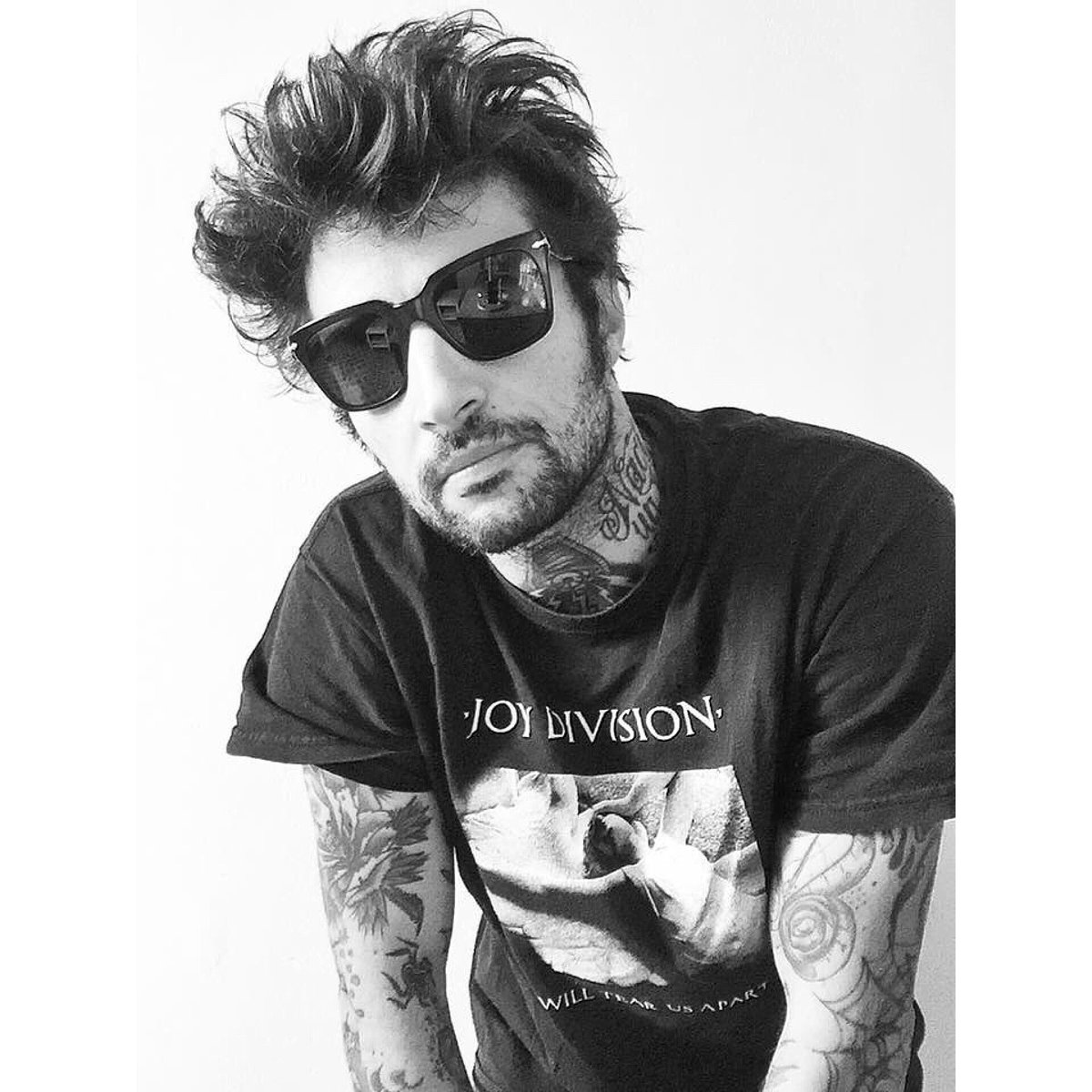 Esta noche <a href="/La2DeNitsa/">La [2] De Nitsa</a> <a href="/NitsaClub/">Nitsa Club</a> @Sala_Apolo con <a href="/MetherZacker/">Mëther & Zacker</a> <a href="/Farmwayrecords/">Farmwayrecords</a>