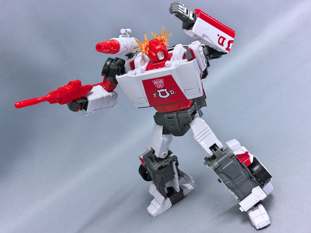 Transformers News: Takaratomy Masterpiece MP-14+ Alert Anime Color Edition images