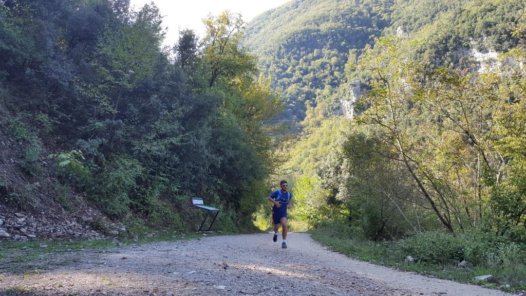 soulrunningMAG's tweet photo. Run. Stop. Look. Love! 
#camminodisanbenedetto 
#IWWays #francescosways @francescosways @IWWays https://t.co/ANUpG10TVf