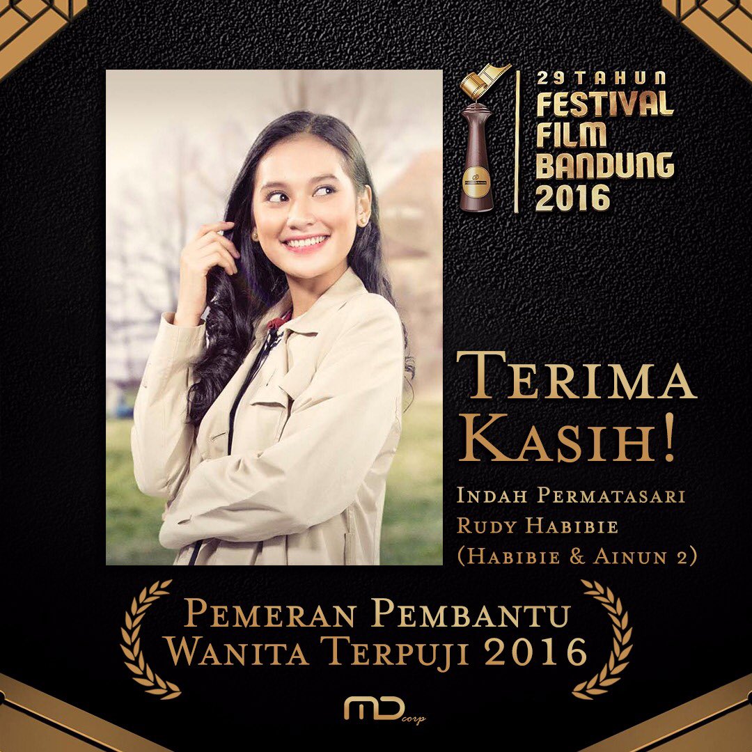 ManojPunjabiMD's tweet image. Congrats @chelseaislan on winning Pemeran Utama Wanita Terpuji &amp;amp; @IndahpermataS_ Pemeran Pembantu Wanita Terpuji utk @RudyHabibie_ #FFB2016