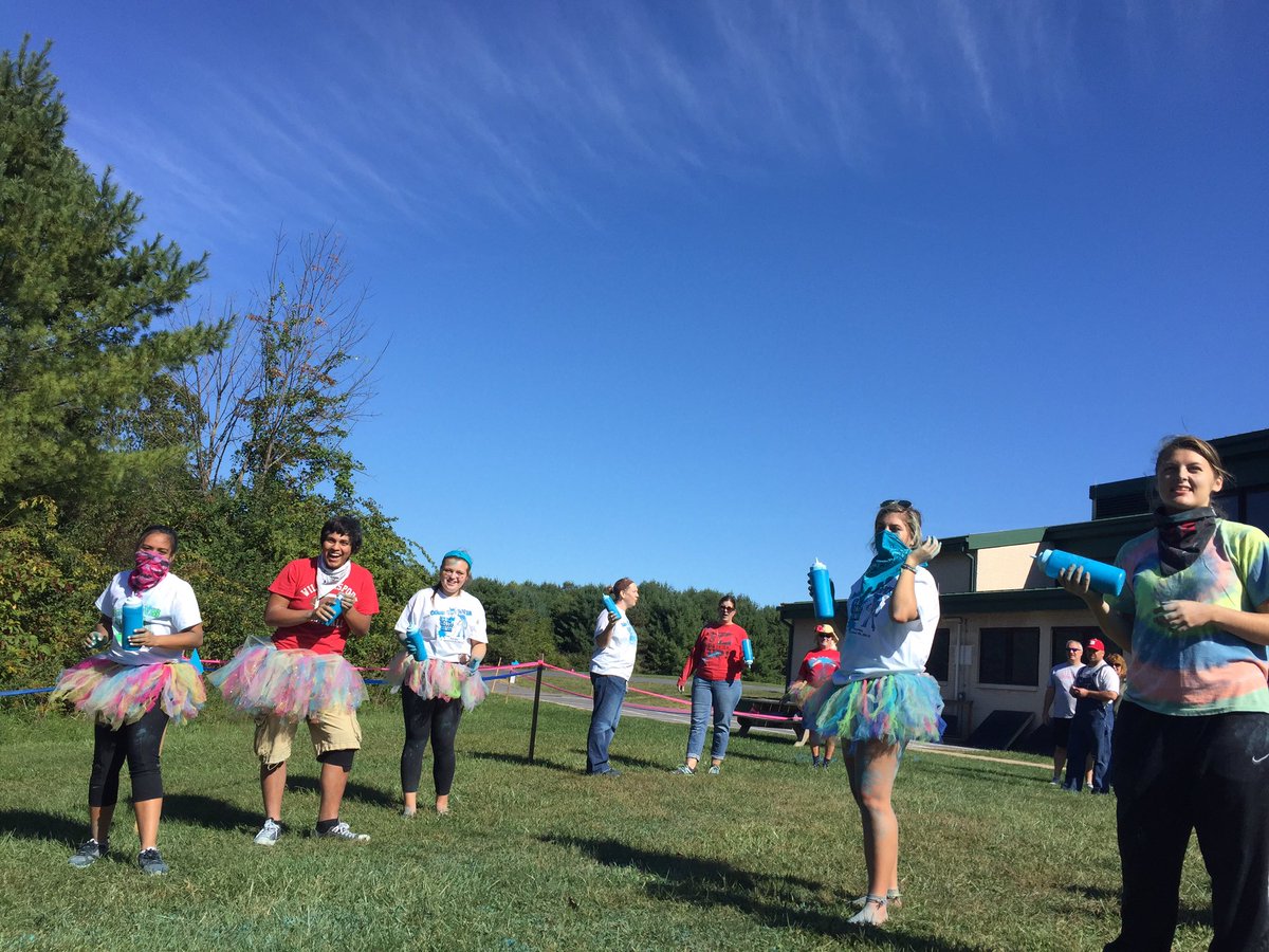WAHSKey's tweet photo. What a beautiful day for a Color Run! Shoutout to everyone who came and helped today! https://t.co/ghQrA2u4U8