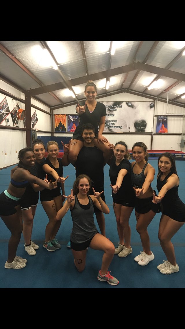 TxPowerAthletic's tweet photo. From forward rolls to #cartwheels & #backhandsprings... To #tucks #layouts & #fulls 💙💛 #opengym TODAY 12-2 #austintexas #txpa #tumble #flip https://t.co/fUo5eQPpOW
