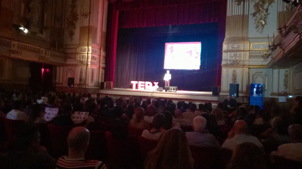 ziguline's tweet image. #GuidoBaronciniTurricchia parla di #bitcoin al @TEDxNapoli#tedconference #napoli #tedxnapoli