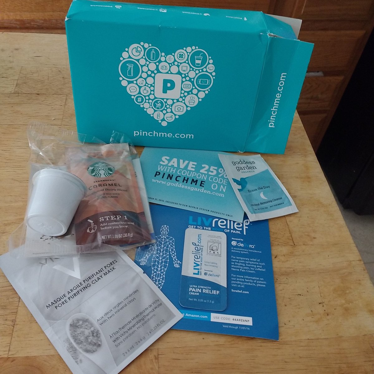 hcparent40's tweet image. @pinchme #pinchmesamples My latest box