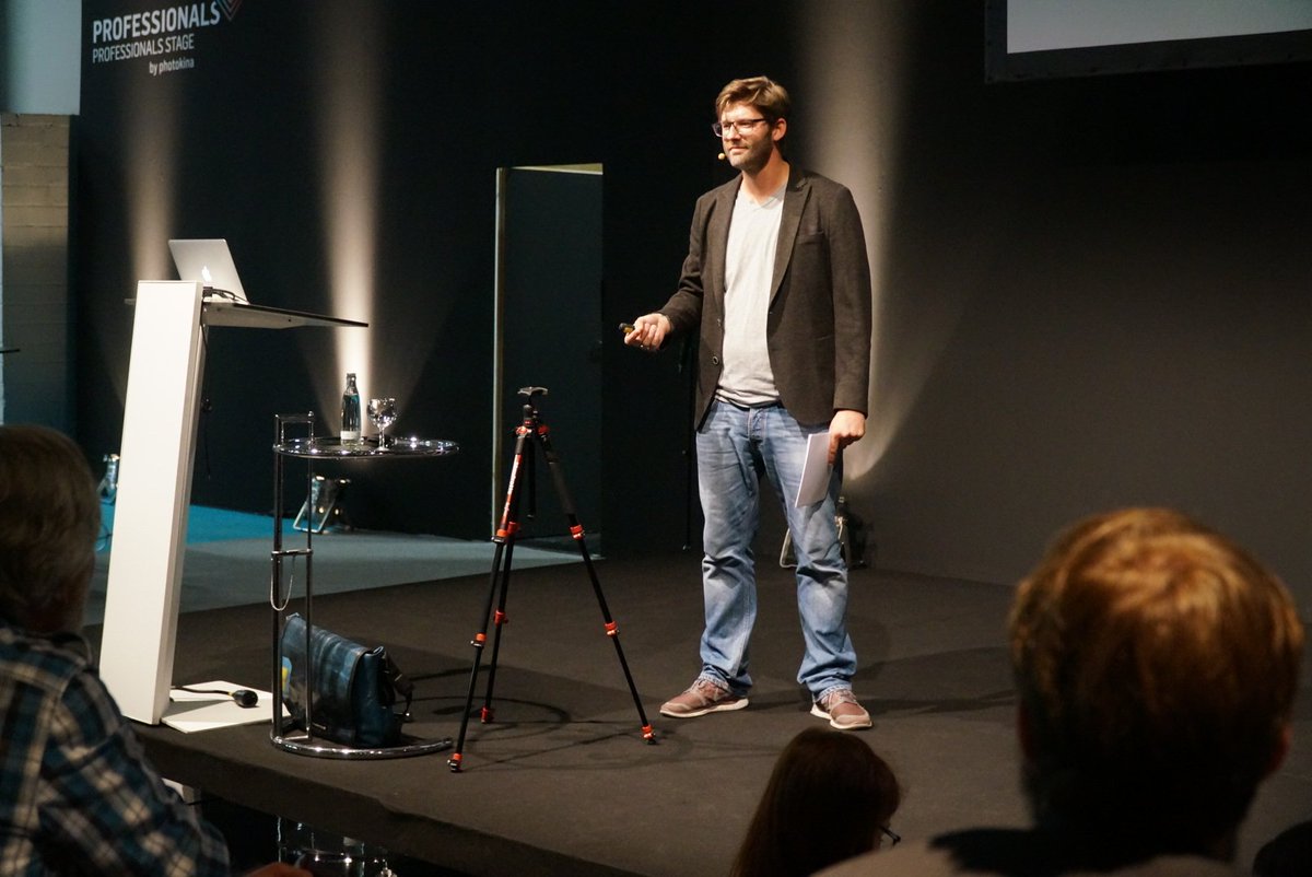 #Manfrotto #Ambassador Timo Klein live on professionals stage for <a href="/manfrotto_tweet/">Manfrotto Tweets</a> <a href="/photokina/">photokina</a>