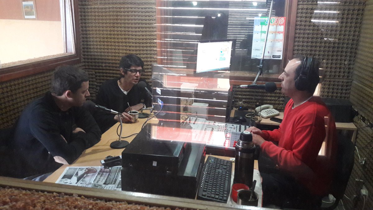 <a href="/cosciafranco/">Franco Javier Coscia</a> <a href="/BedeFernandez/">Bede Fernandez</a>  Ahora en <a href="/991Radio/">Radio 99.1</a> con <a href="/MarquezGaby1171/">gabriel márquez</a> promocionando el <a href="/prensatn/">TN</a> en el #Cabalen