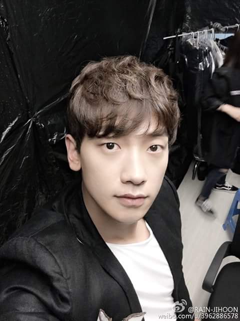 EgaRandall1's tweet photo. Our handsome prince @29rain, @AotoHealani @Ch298110Lin @NirwanaAli1 @susaye https://t.co/pl9FvJg4IW