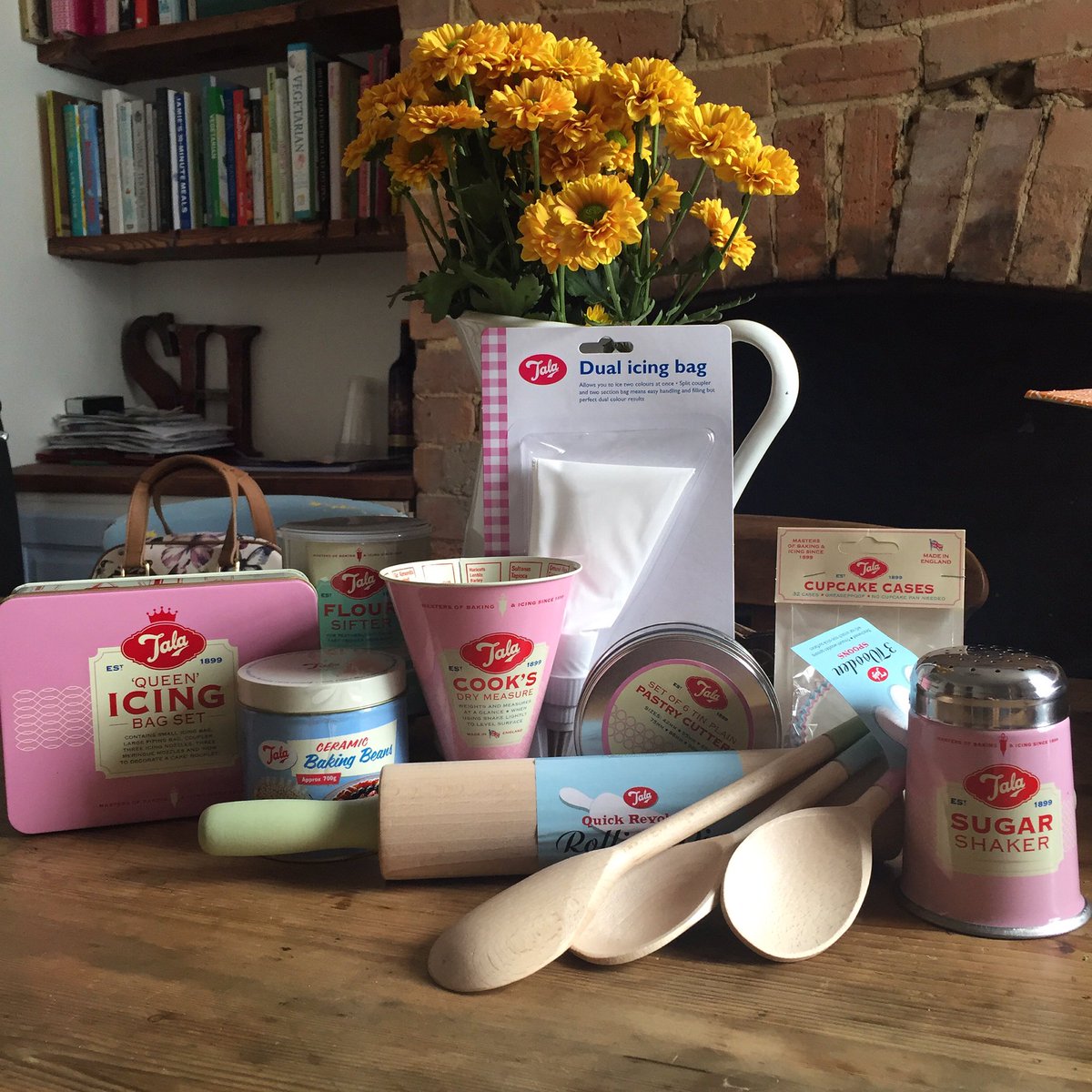 Thank you <a href="/Debenhams/">Debenhams</a> for these beautiful Tala goodies, can't wait to get baking! #vegan #baking