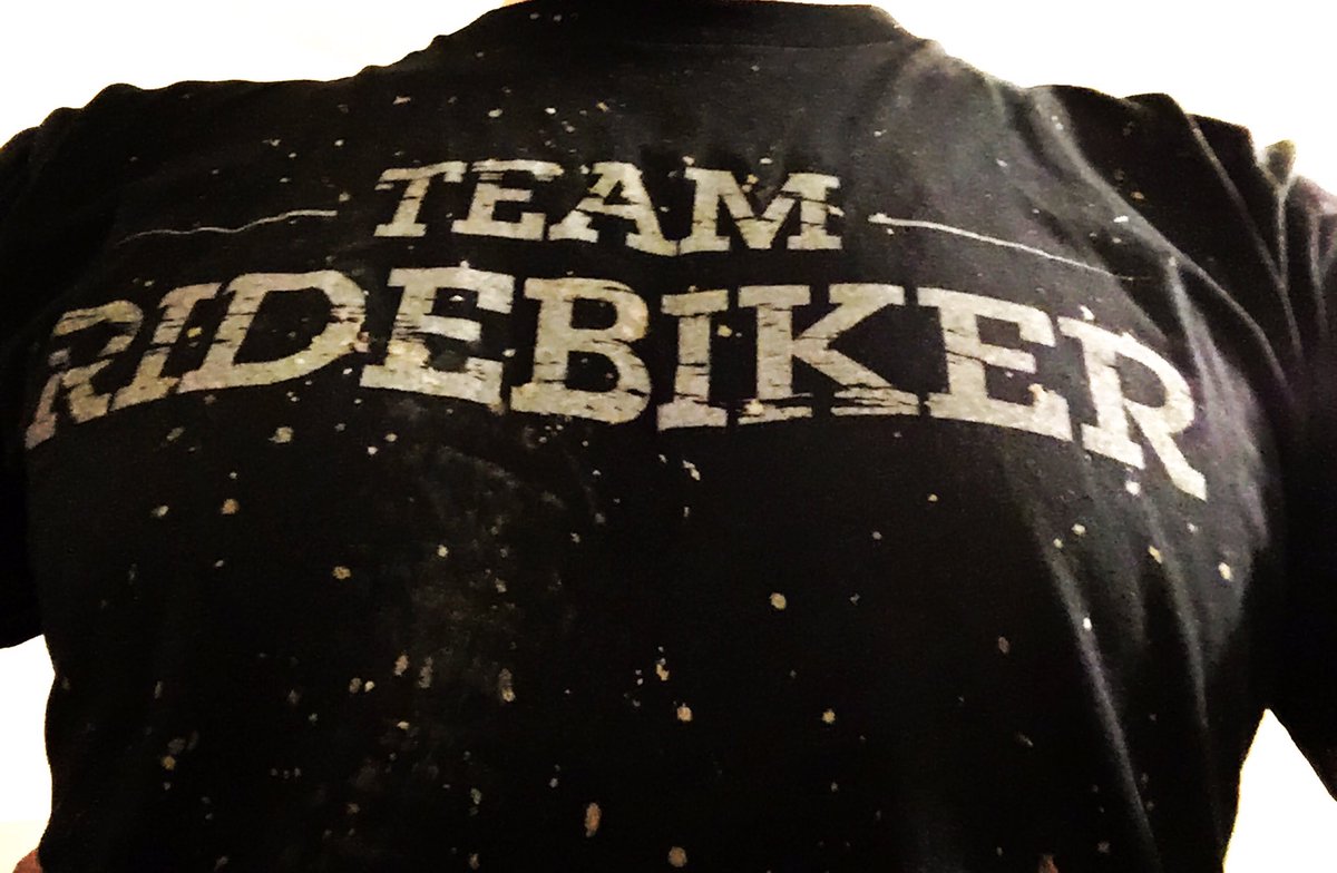 Coach_AP's tweet photo. Possible new t-shirt design for you @rorymasini : #mudsplash 😎
#ridebiker #teamridebiker https://t.co/IeQFl3EUt1