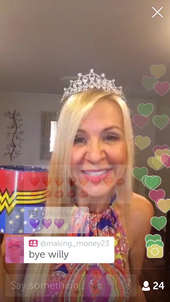 sunny6ny's tweet photo. .@TheEditorTV on #Periscope: Morning ☀️ my lovely peeps ✨🤗☀️ it's my turn now !!! #ItsCoff… https://t.co/ikqgF3Q7ha https://t.co/g7TP7Kv3TC