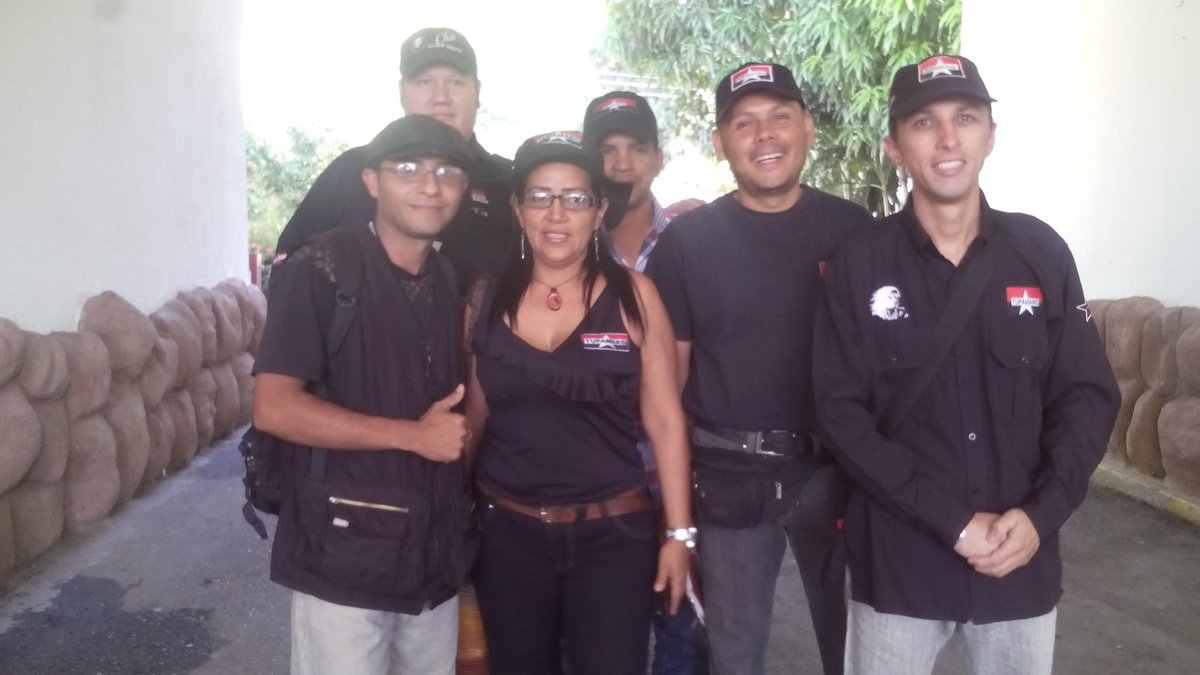 tupagastronomia's tweet photo. #SecNacTupamaro2016 delegación del Tachira dice presente II secretaria solos una familia disciplinada @TupamaroMRT https://t.co/ZKLf0MjkOv