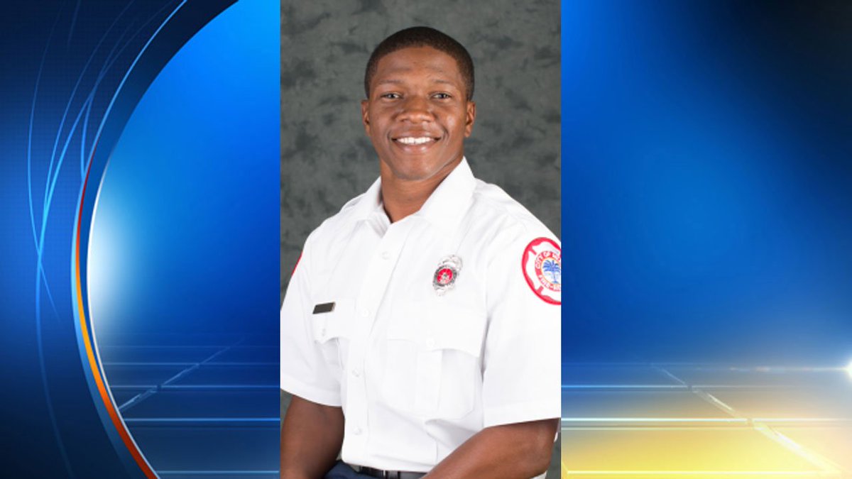 Firefighters mourn loss of Chadrick G. Davis, 23, to gun violence bit.ly/2cuGfj3?utm_me… https://t.co/vqMhVpBj2F
