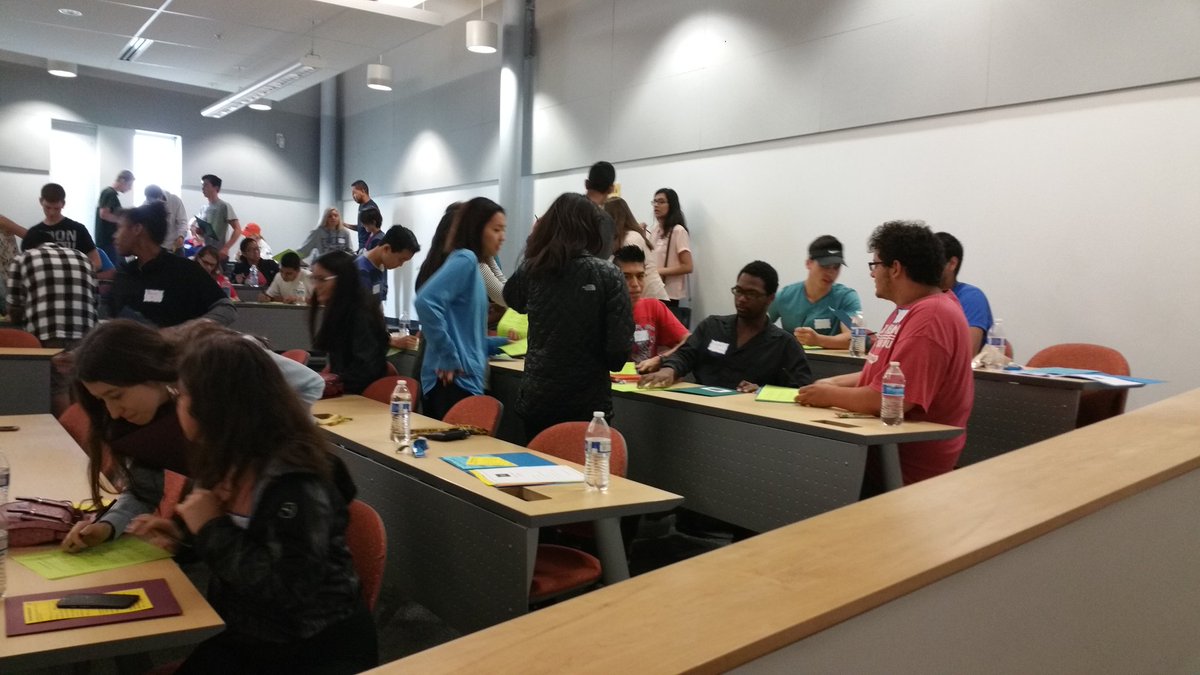 ddteachpaz's tweet photo. @MikvaChallenge #ChangeTheStory #BestIceBreakers @GWHS_patriots #HumanBingo https://t.co/5NGz7nJxdA