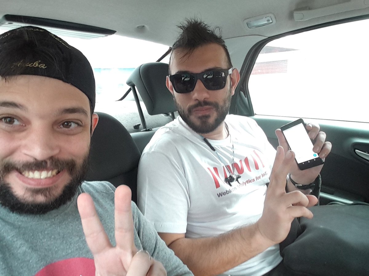 amoralabs's tweet image. Indo para a #PythonRio 😃😃😃😃