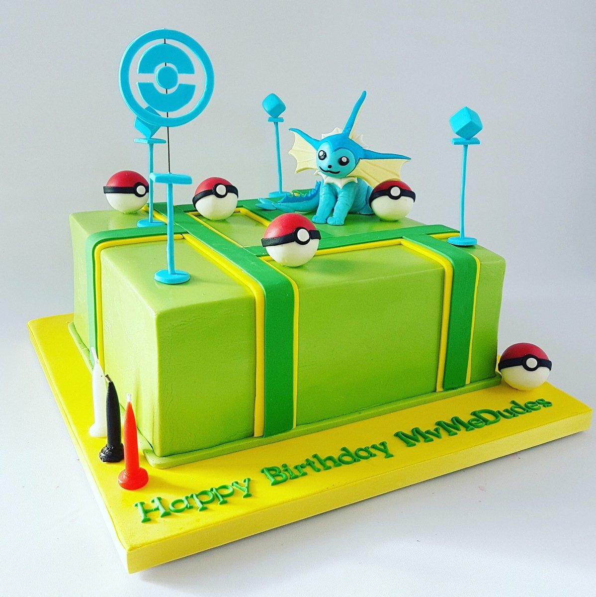 GOScanPokemonGO's tweet photo. RT if you want this #PokemonGO cake for your birthday! https://t.co/X83xGAahxQ