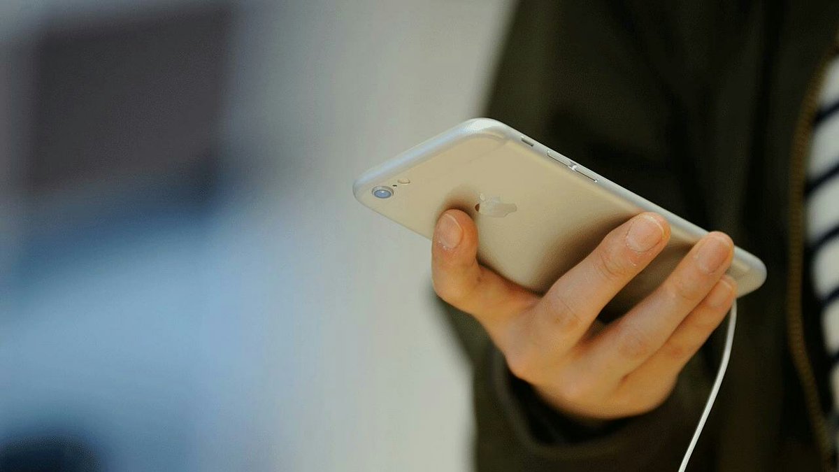 vernonemrit's tweet image. RT techjunkiejh:Leaked Emails Say Apple Has &apos;Sexist&apos; and &apos;Toxic&apos; Work Environment buff.ly/2de2pa7 #techjo…