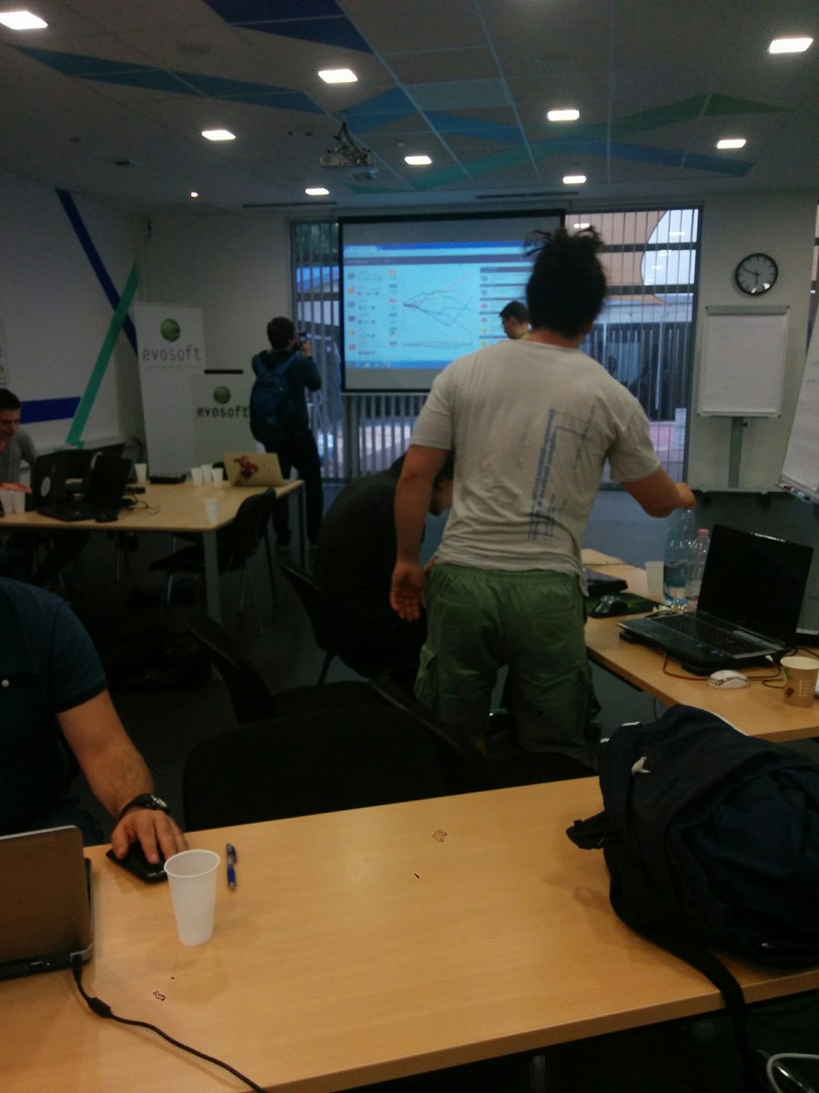 #leanpoker is over: good gophers don't necessarily make good poker players 😂 #golang <a href="/LeanPoker/">Lean Poker</a> <a href="/napibullshit/">Kiglics Bence</a> <a href="/knifeofdreams/">Judit Andrasi</a>