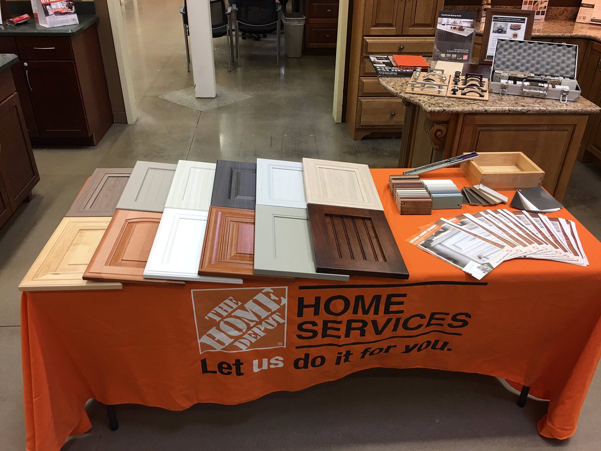 Old meets new. Showing off our new doors today at store 0174!!!@Britriley11 <a href="/mlclozer/">Mike Larsen</a>
