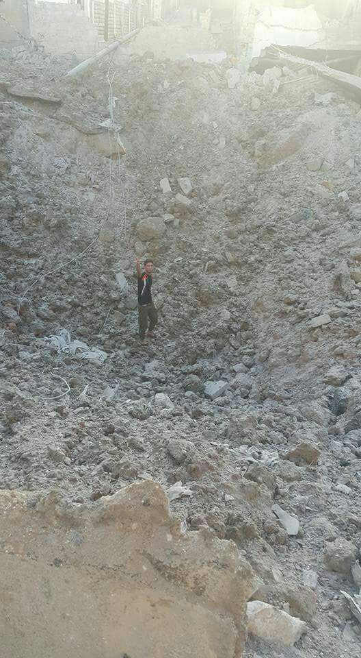 sahloul's tweet photo. World! Anyone there?! We are dying in #Aleppo ! 300,000 of us. Can you pay attention??! @CNN @BBCWorld #HolocaustAleppo https://t.co/F5o54D5kZ9