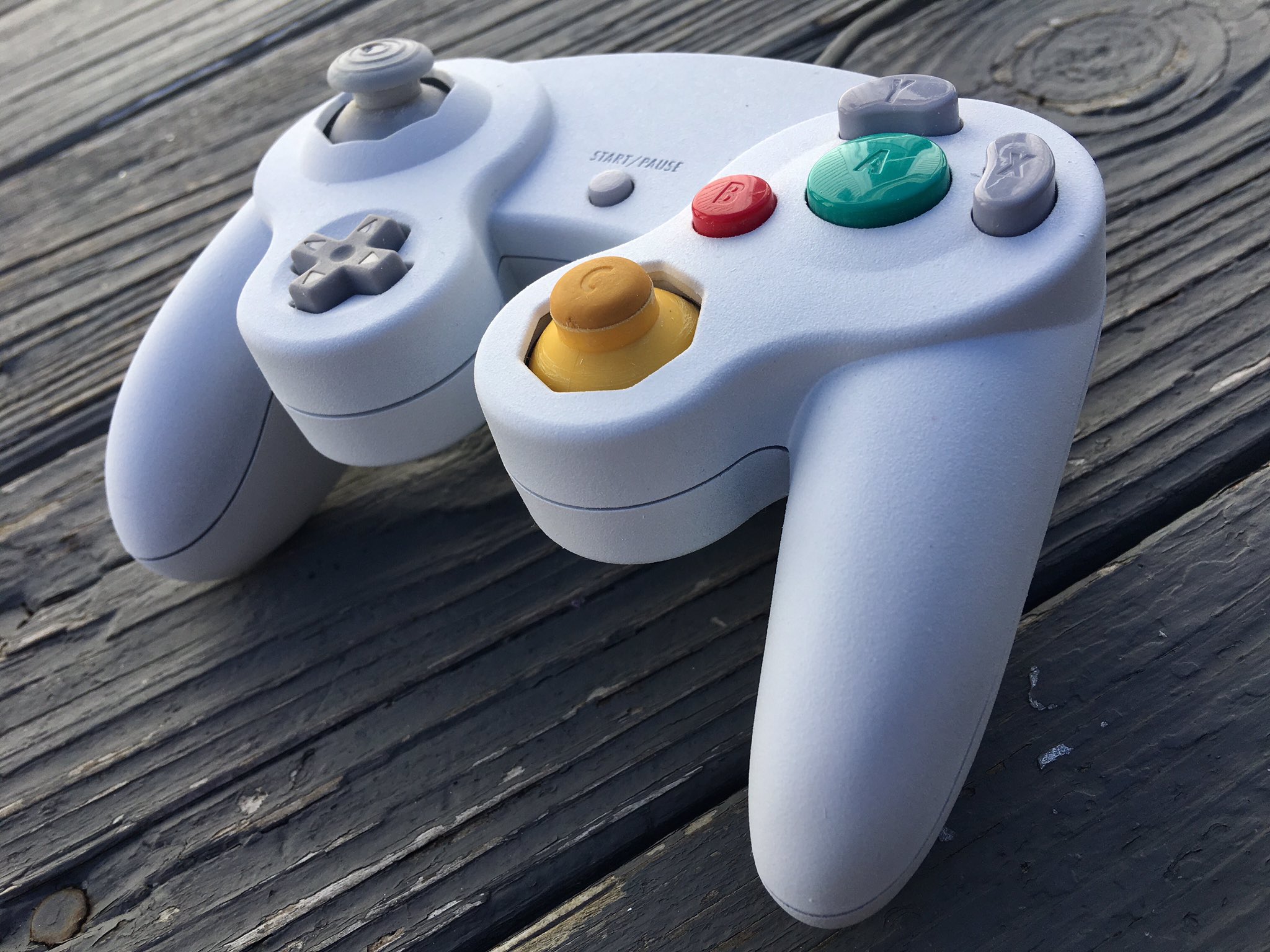 gamecube controller wallpaper