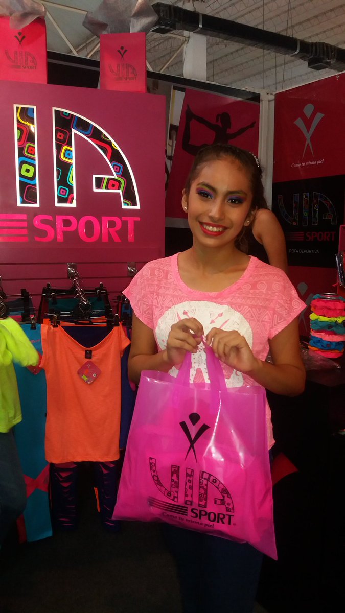 ViaSportScz's tweet photo. #VIASPORT #Expocruz16 #PabellónBolivia #Stand39 #ColecciónSire #HechoEnBolivia #ActitudViaSport #ComoTuMismaPiel https://t.co/FSULsJSpRC