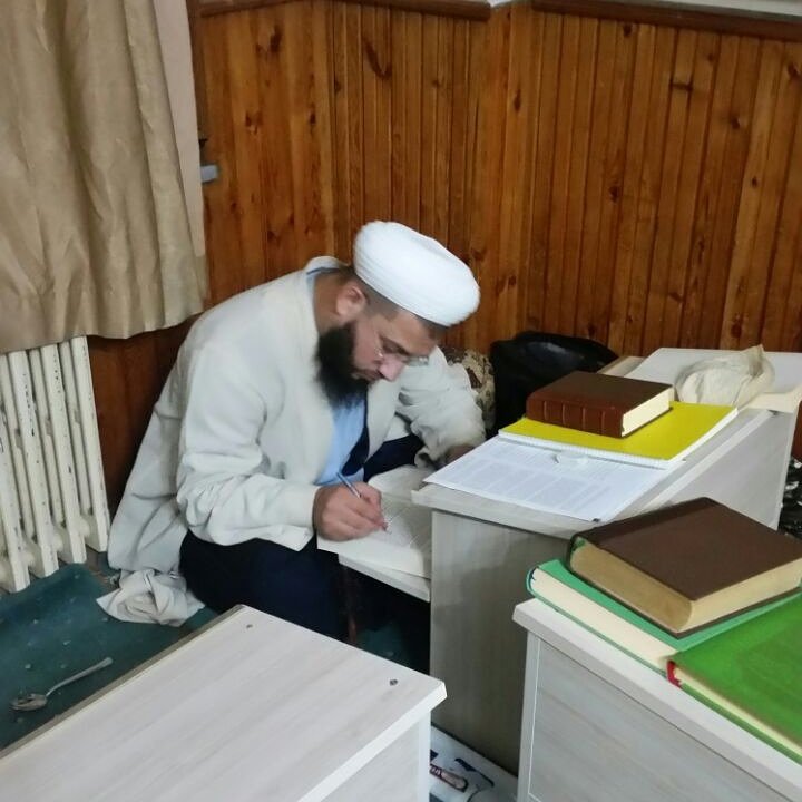 m_mahmut571's tweet photo. İlim bir sevdadır. Mevlam ayırmasın o yoldan ..... https://t.co/tsADc9EH5s