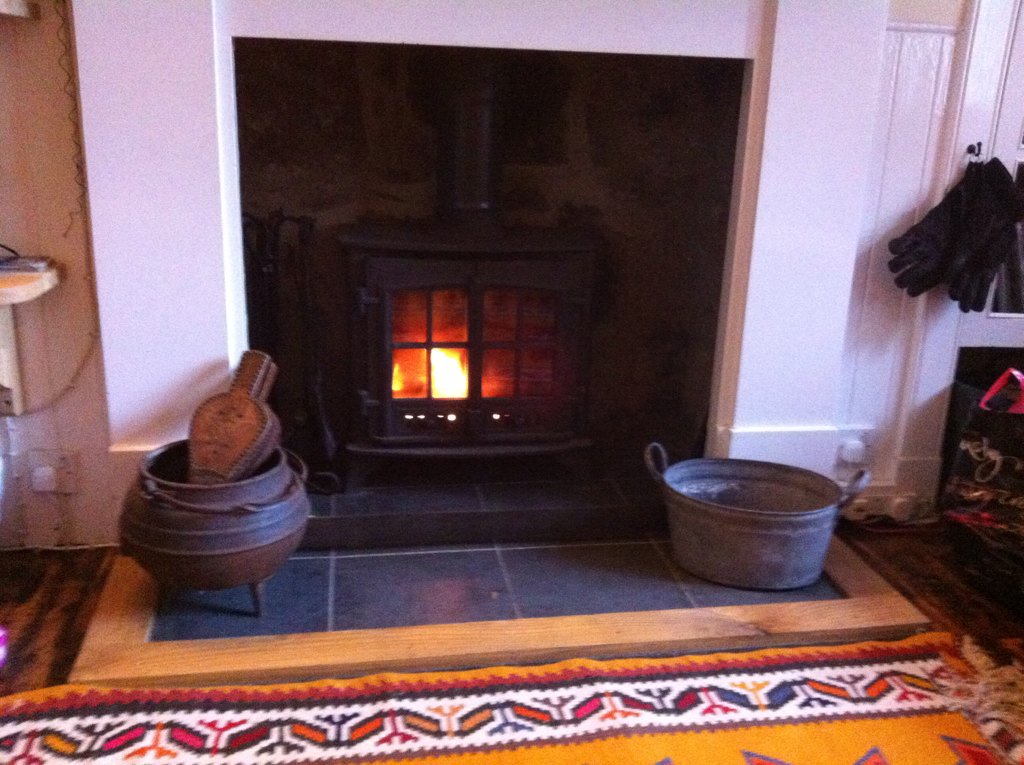 FieldStreamuk's tweet image. Lit the log burner at the cottage.