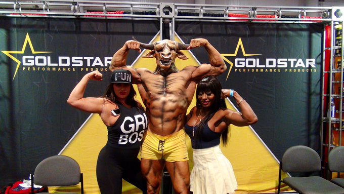 Beauty &amp; the Beast. Mr. Olympia Expo 2016 with my bestie! #goodtimes #bosslife #muscle #beauty #beast<a href="/tag/models"class="tags"><span>#models</span></a><a href="/tag/fitness"class="tags"><span>#fitness</span></a><a href="/tag/beauty"class="tags"><span>#beauty</span></a><a href="/tag/muscle"class="tags"><span>#muscle</span></a><a href="/tag/goodtimes"class="tags"><span>#goodtimes</span></a><a href="/tag/famous"class="tags"><span>#famous</span></a>