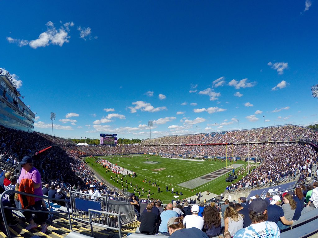 BpenfieldJ's tweet photo. One of my happy places @uconnfootball #pawsarf https://t.co/UGFAAPXUZW
