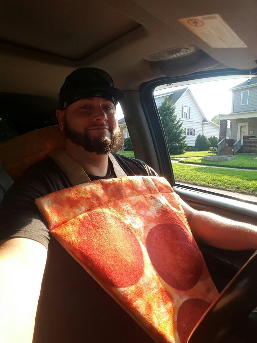 Slice🍕 up your life
Our drivers are delivering hot fresh pizza #Nick #HomeSlice