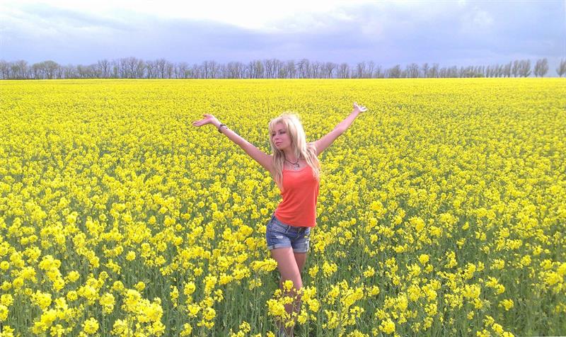 HotRussianBride's tweet photo. #FieldsOfJoy #SingleRussianLady
I choose a life with you my dear. https://t.co/nvAgu845xI