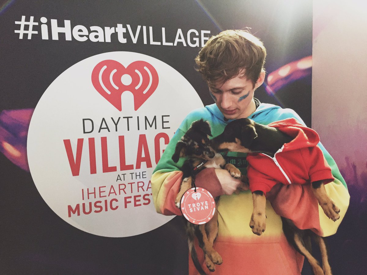 .@TroyeSivan is helping these puppies find a home and our hearts are BURSTING 💙💙 #iHeartVillage <a href="/NevadaSPCA/">Nevada SPCA</a>