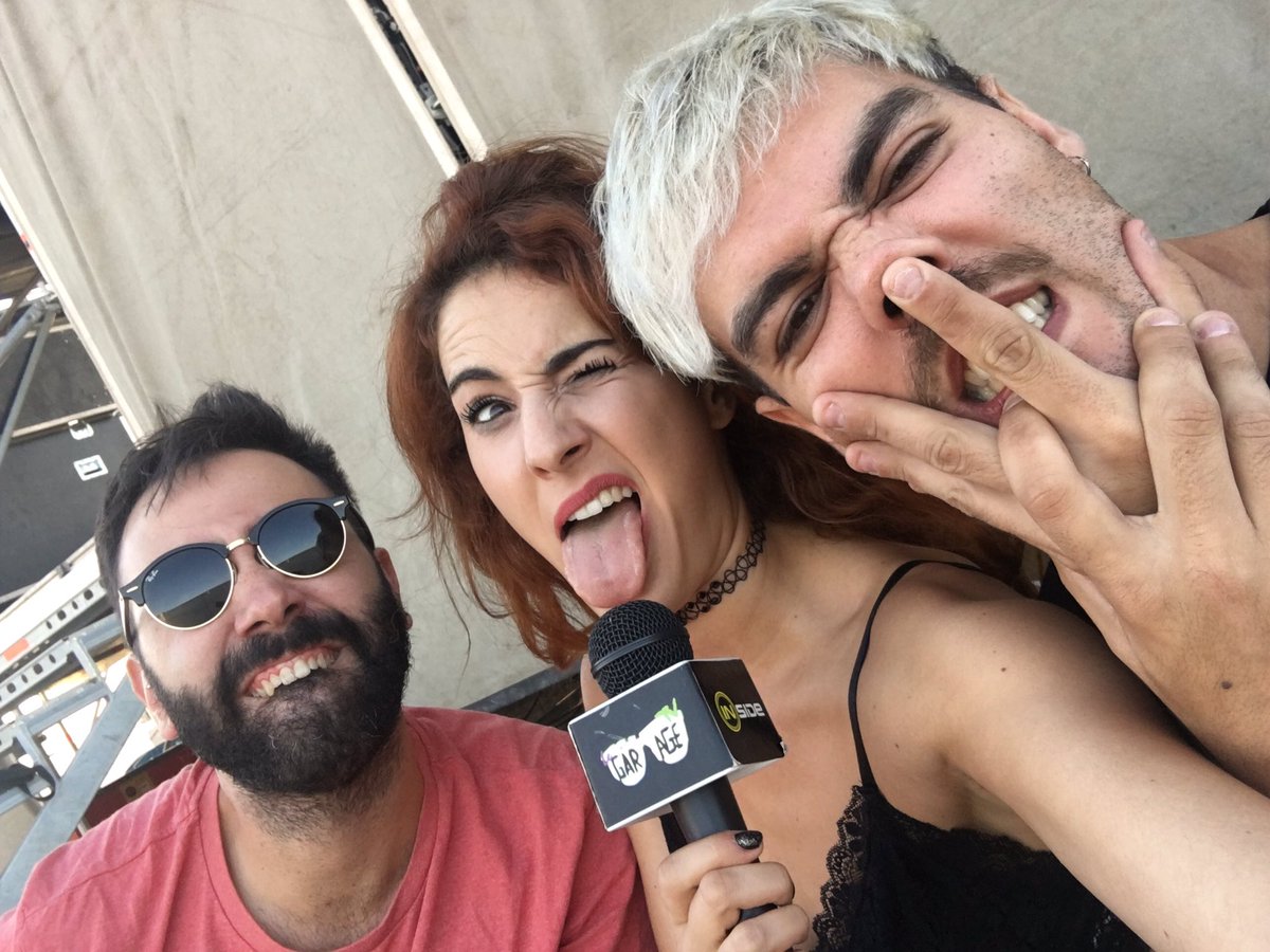 LeGarageTV's tweet photo. Hemos estado con @misscaffeina ¿nuestra cara? 😹 ¡no os lo perdáis ! #insidegranada @insideshops #granadasound https://t.co/4cnTP1tdCM