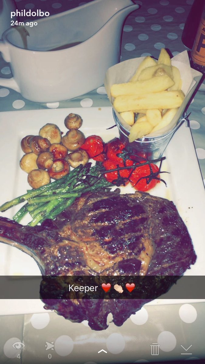 DaulbyPhil's tweet photo. @Hazeldines @Vicky_S_Hughes rustled this bad boy up tonight absolutely amazing quality and value 👏🏻 #panhandle #hazeldinebutchers https://t.co/ERVI48l2Sg