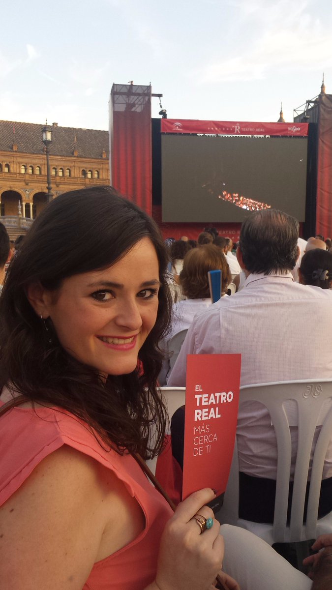 Hoy no puedo estar en mi pueblo...viendo Otelo igualmente #vivelamusicapm #opera #teatrorealmadrid...maravilloso