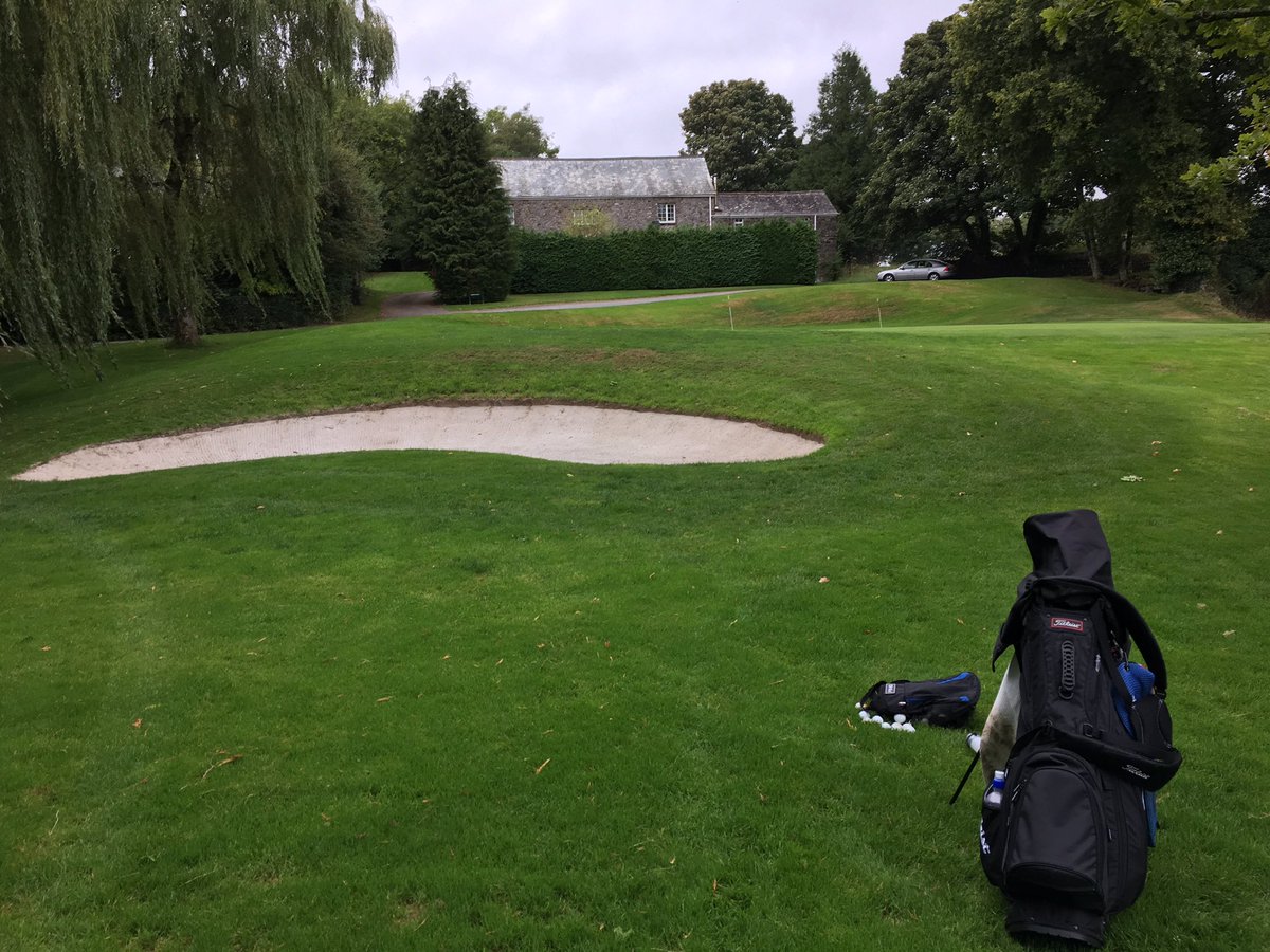 wints14's tweet image. Quality bit of late afternoon practice at the short game area tonight, all to myself👌🏽⛳️ #TGC #progress