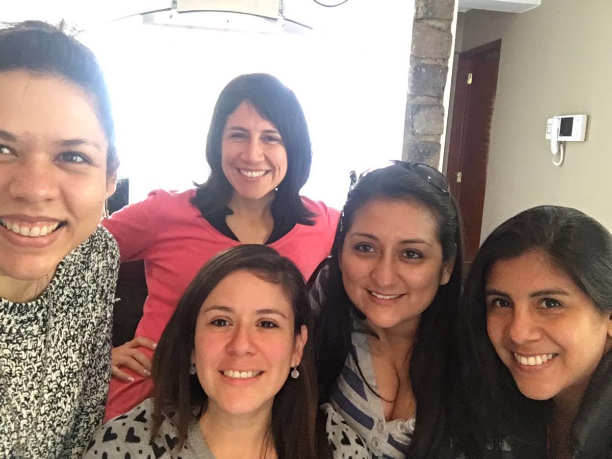 sallyanchante's tweet photo. #TeamCaracas estudiando para los finales...
#MBA24 @PostgradoUP https://t.co/wTKVvIRJ9m