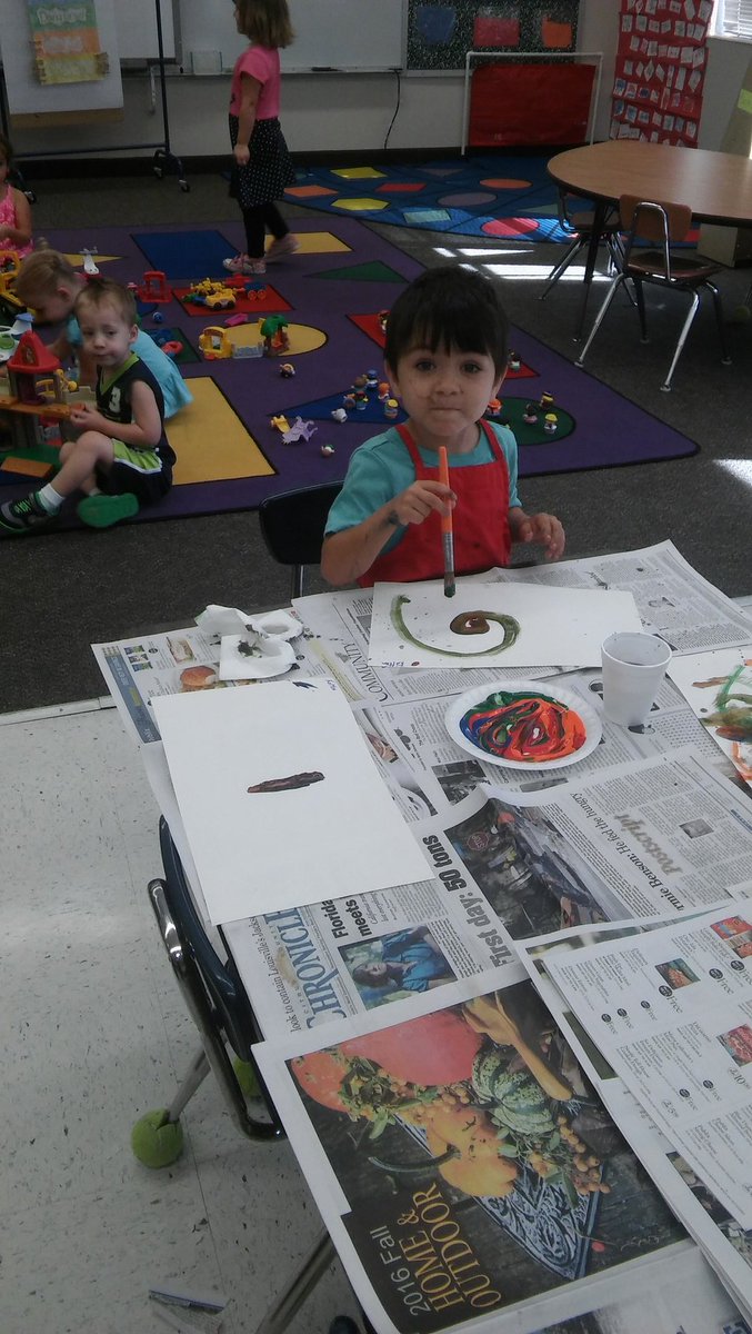 ARStallman's tweet photo. Nourishing our artistic sides in pre-K https://t.co/wpRf86hMHP