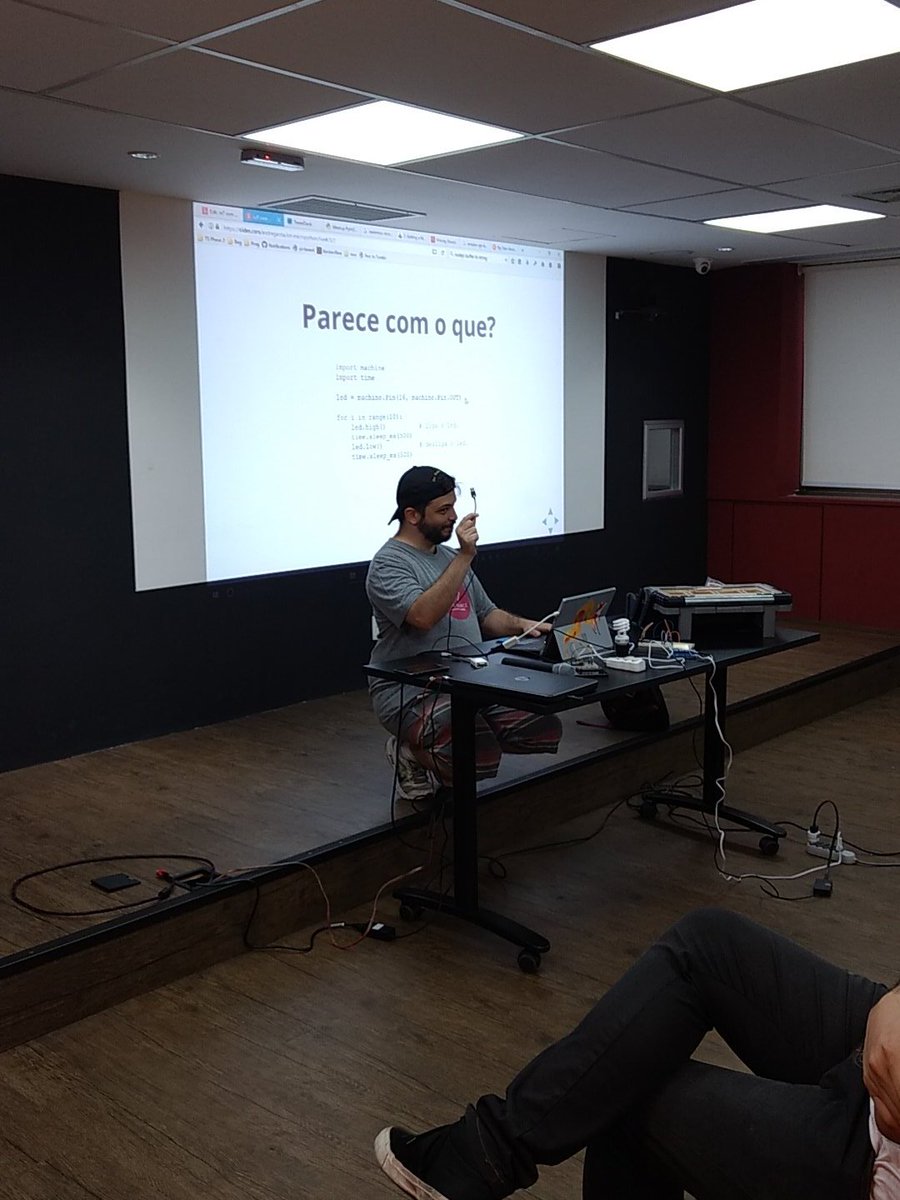 aoqfonseca's tweet image. @soapdog mandando muito bem. #pythonrio