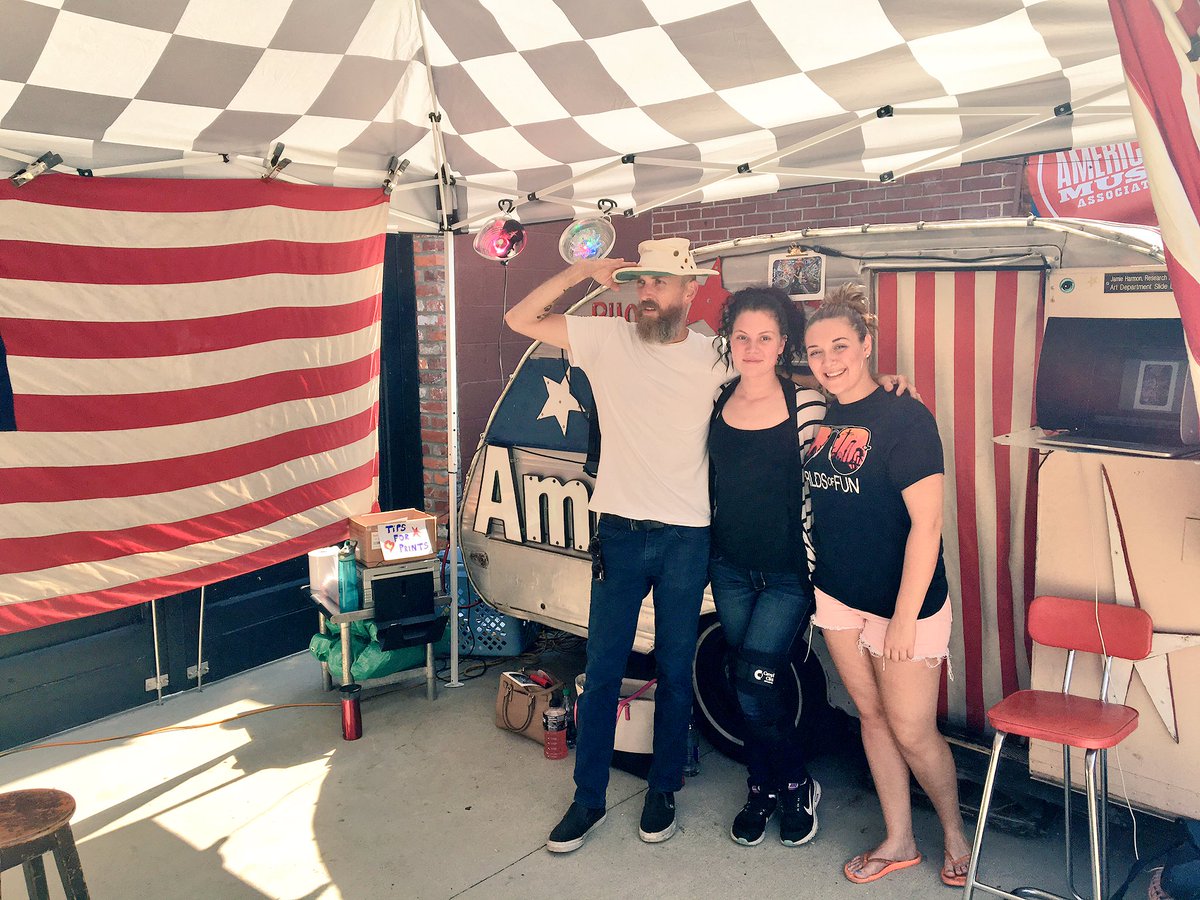 ilovememphis's tweet photo. Giving Nashville a little taste of @amuricaphoto at @AmericanaFest Music Export Memphis today! #MEMatAMA https://t.co/Xwld2N77P4