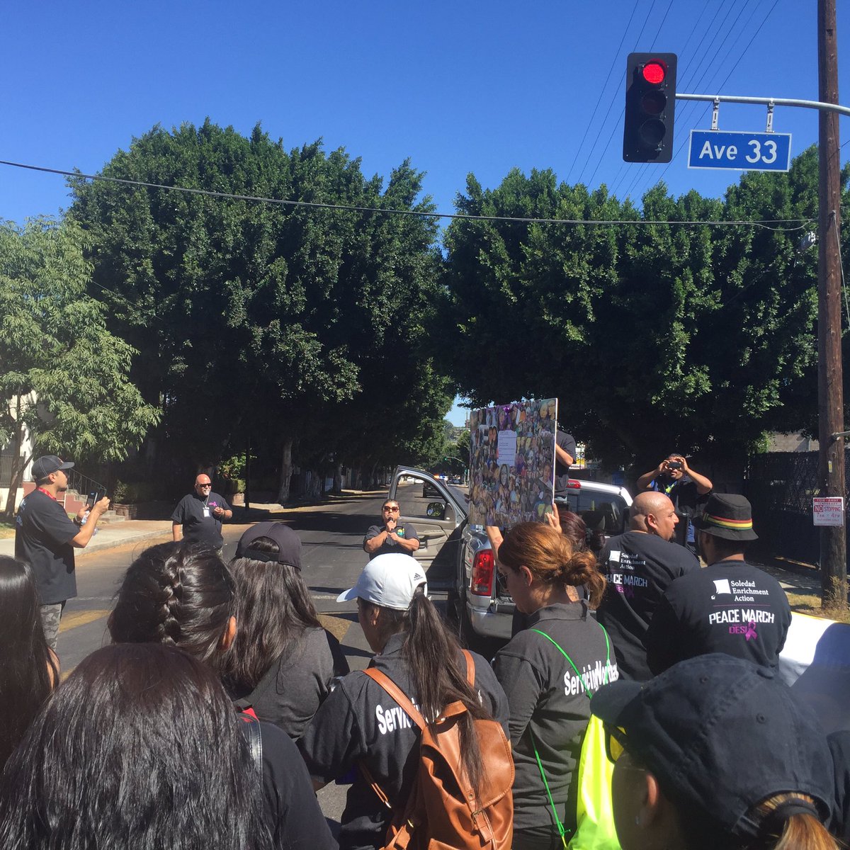 JoseA_Rodriguez's tweet photo. Peace March from Cypress Park to Glassell Park w/100+ people. Together we can do better! https://t.co/bg0syHzwIB