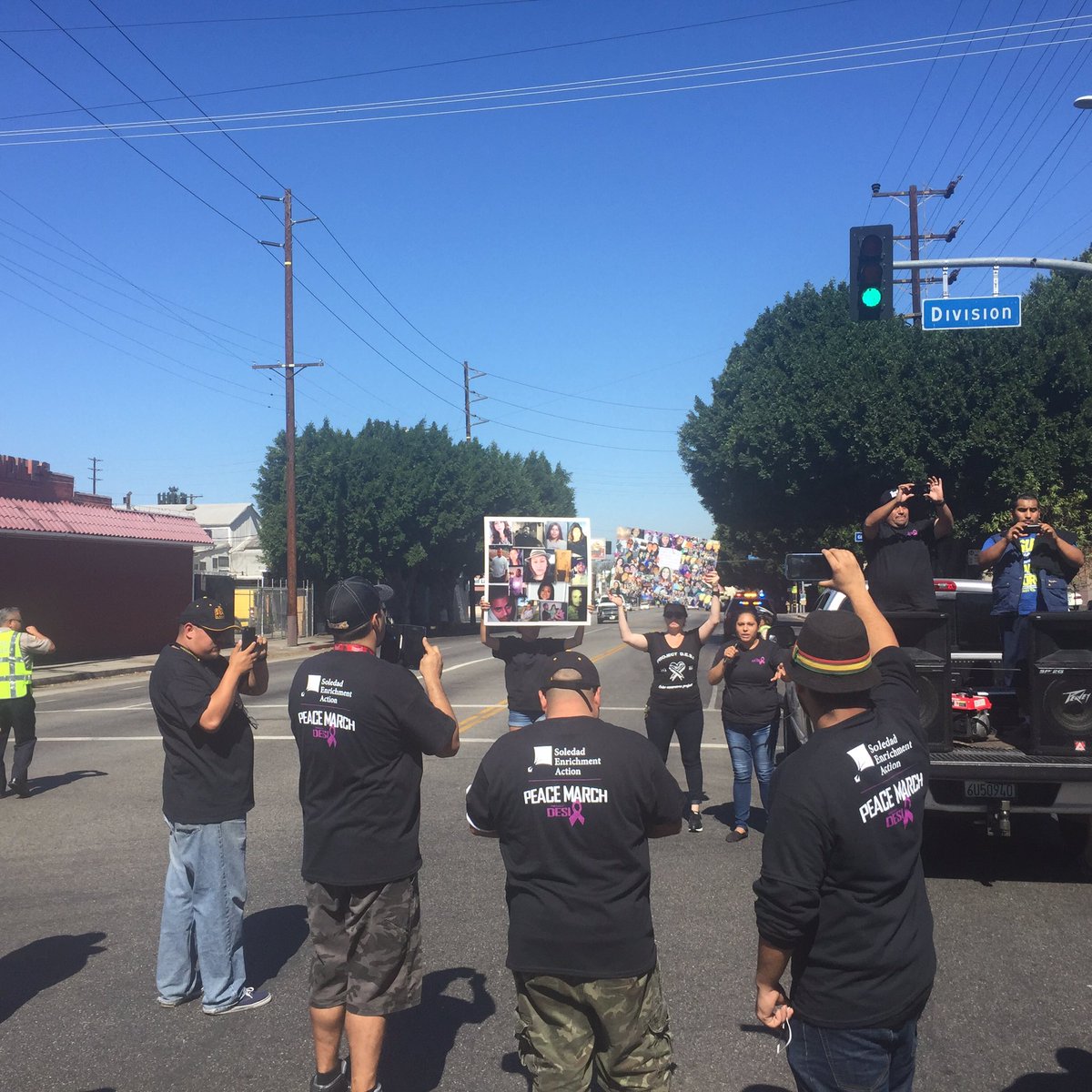 JoseA_Rodriguez's tweet photo. Peace March from Cypress Park to Glassell Park w/100+ people. Together we can do better! https://t.co/bg0syHzwIB