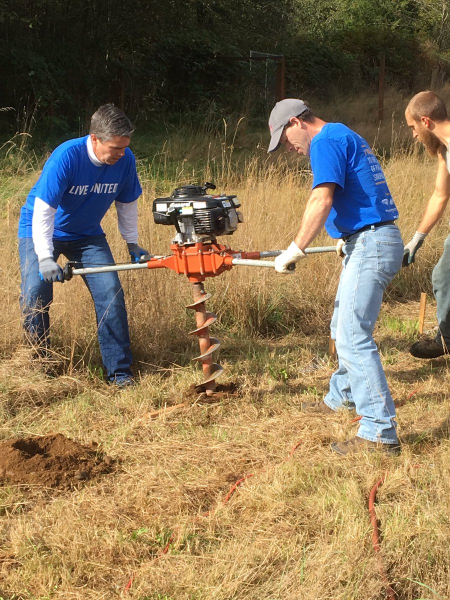 unitedwaysnoco's tweet photo. Aviation Technical Services creating holes for a new hoop house for Farmer Frog!! #uwscdoc https://t.co/gkVx9OYnsx
