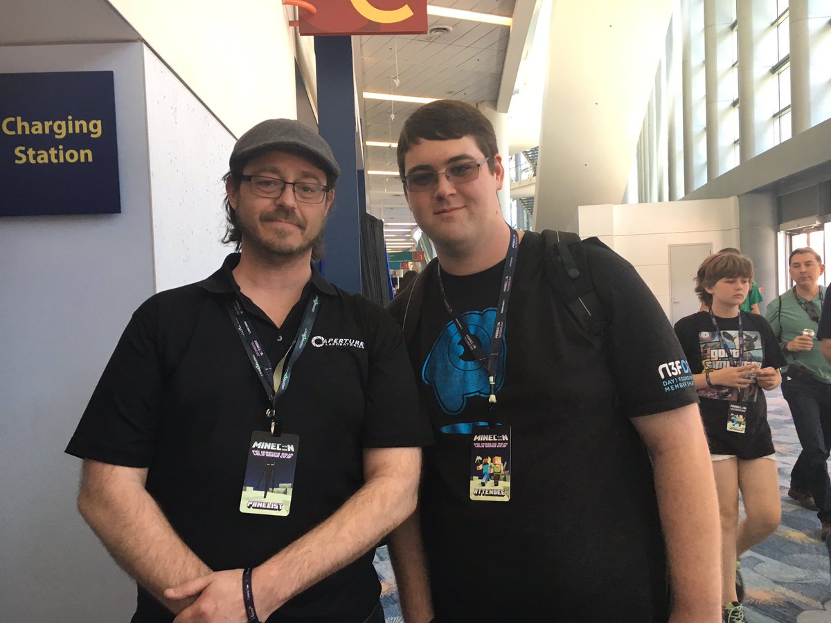 JD_Logic's tweet image. Just met mr. @Wyld at #Minecon2016