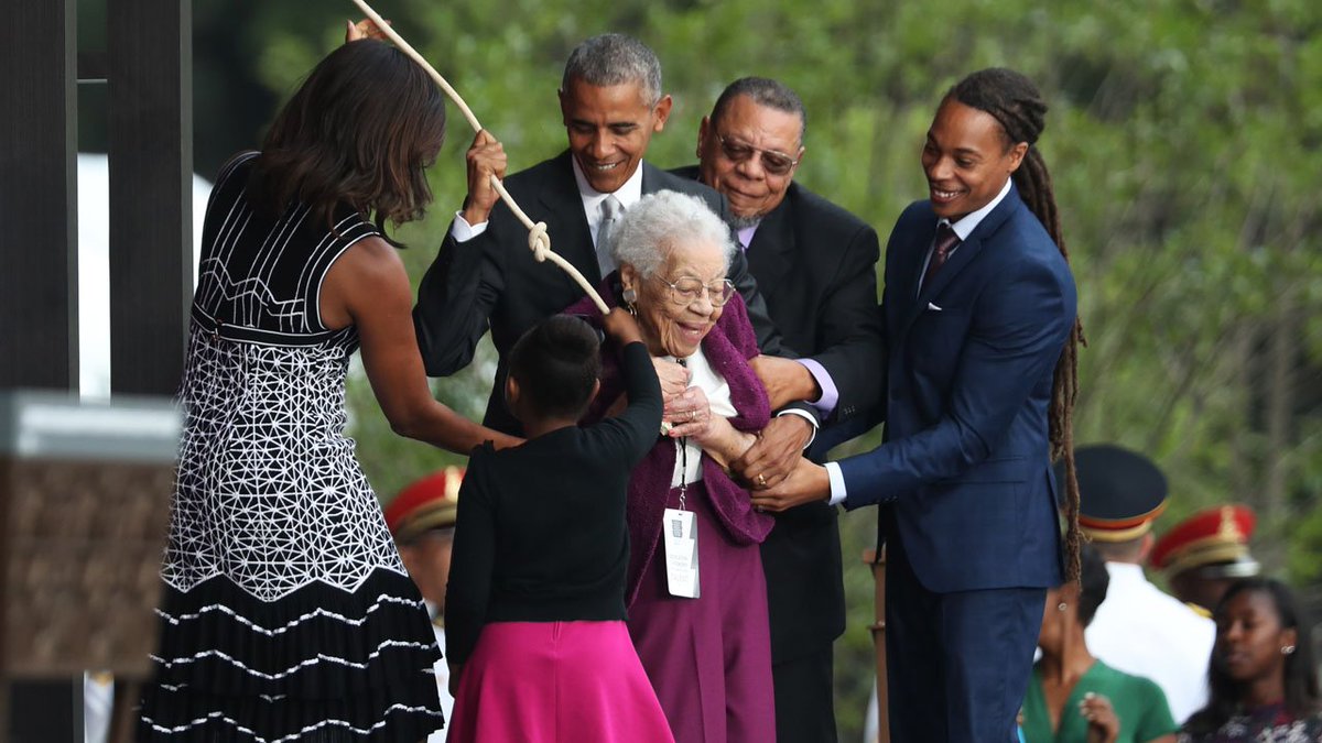Obama says new African-American museum in Washington helps tell story of America