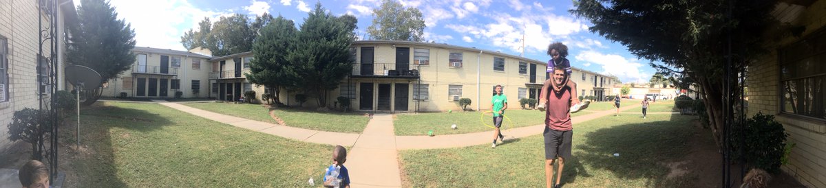 Cross_Students's tweet photo. Awesome day today in The Bluff! #crossstudentmission #beapartofsomethingbiggerthanyourself https://t.co/ECerXEpRf6