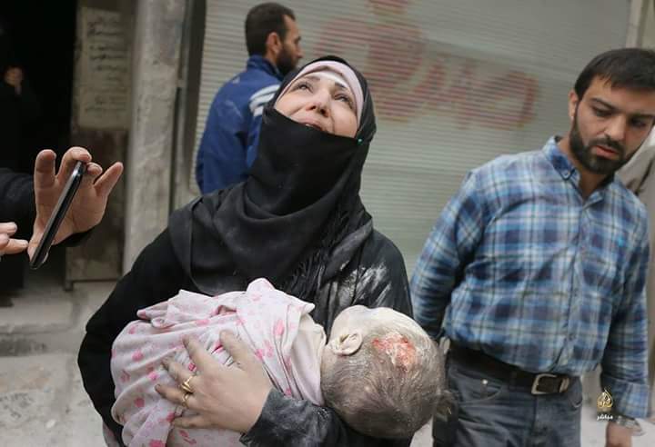 mohammad8smaism's tweet photo. #MassacreInAleppo
#Helap
إلى متى ستبقى ياسوريا جريحة إلى متى ؟؟؟
أين #الإنسانية أين الرحمة ؟؟؟
#حلب https://t.co/00WmquToS0