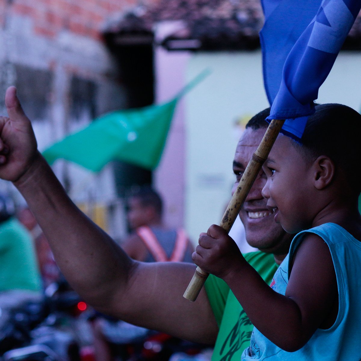 joaoalvesfilho's tweet photo. Muito obrigado aos moradores do Santos Dumont que disseram "sim" ao 25! Nossa carreata deste sábado foi maravilhosa #Joao25  #FicaJoao https://t.co/ZkIXxnxYEv