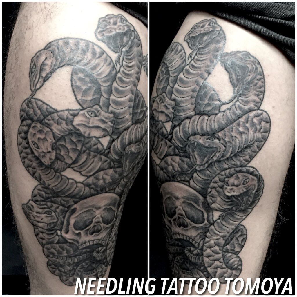 Tomoya Tattoo 大阪タトゥー おはようございます 昨日の運動会楽しかった 笑 ヤマタノオロチ いつも遠くから有り難うございます またよろしくお願いします だいたい今凄い彫り師さんたちはロンドンに居てる タトゥーコンベンション 絶対
