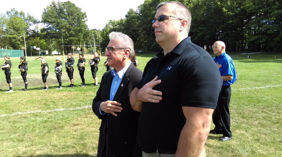 JamesTedisco's tweet photo. Welcome to Burgess Kimball Park Ballston Spa Community Youth Football and cheerleaders. Have a great season! https://t.co/P09UnB5ZLG